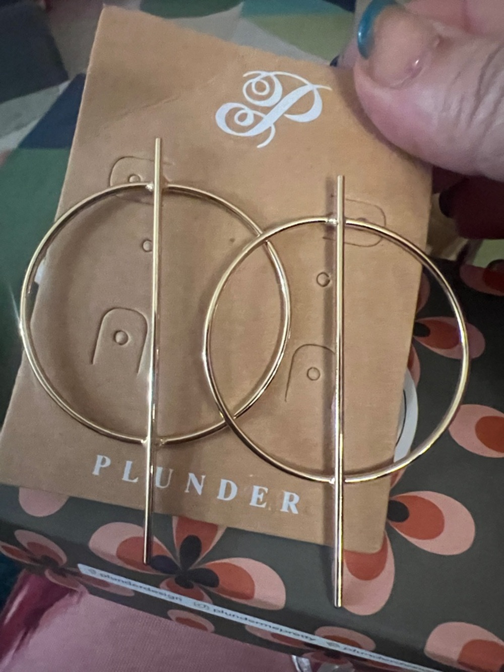 Plunder Gold Hoop Earrings with Vertical Bar Accent
